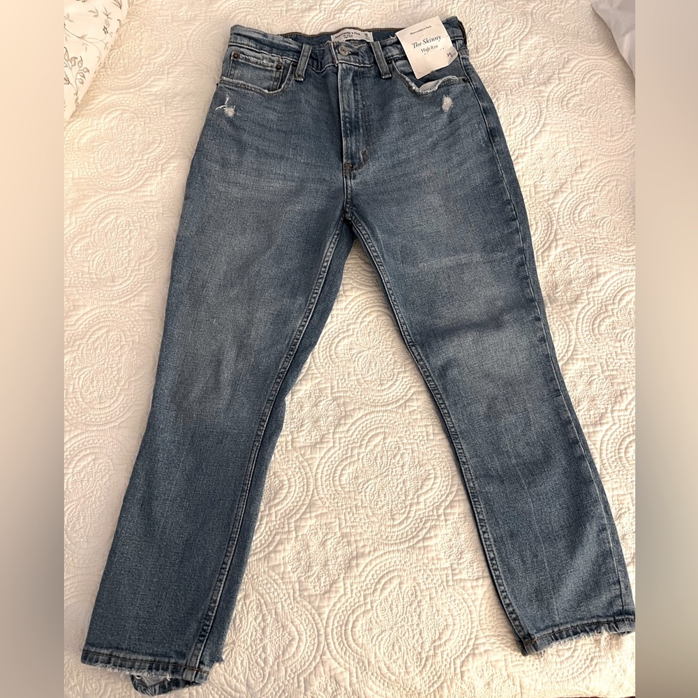NEW Abercrombie & Fitch The Skinny High Rise size 2xs